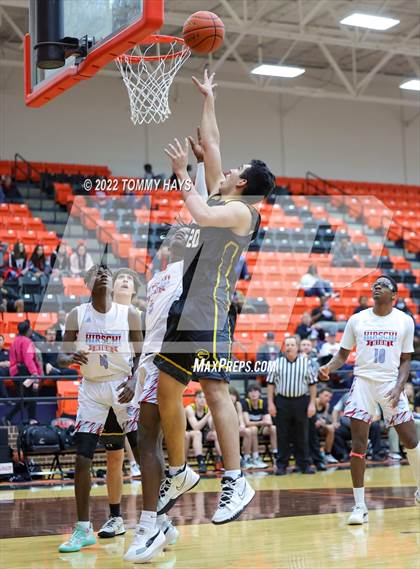 Thumbnail 2 in Hirschi vs. Gatesville (UIL Basketball 4A Bi-District Playoff) photogallery.