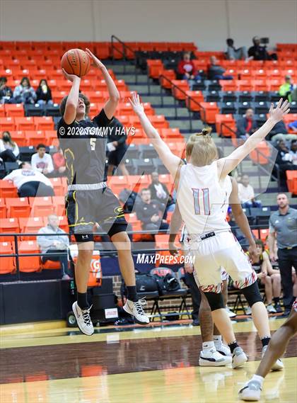 Thumbnail 2 in Hirschi vs. Gatesville (UIL Basketball 4A Bi-District Playoff) photogallery.