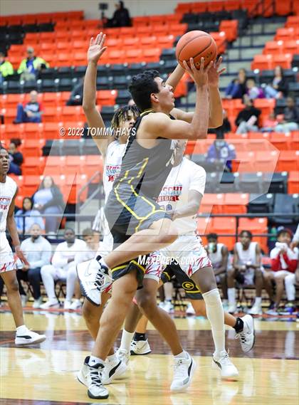Thumbnail 3 in Hirschi vs. Gatesville (UIL Basketball 4A Bi-District Playoff) photogallery.