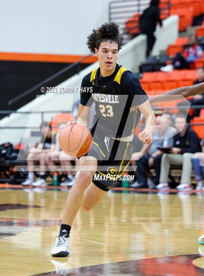 Thumbnail 3 in Hirschi vs. Gatesville (UIL Basketball 4A Bi-District Playoff) photogallery.