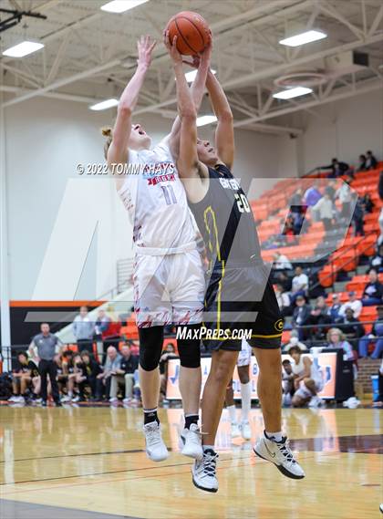 Thumbnail 3 in Hirschi vs. Gatesville (UIL Basketball 4A Bi-District Playoff) photogallery.
