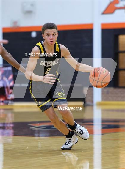 Thumbnail 3 in Hirschi vs. Gatesville (UIL Basketball 4A Bi-District Playoff) photogallery.