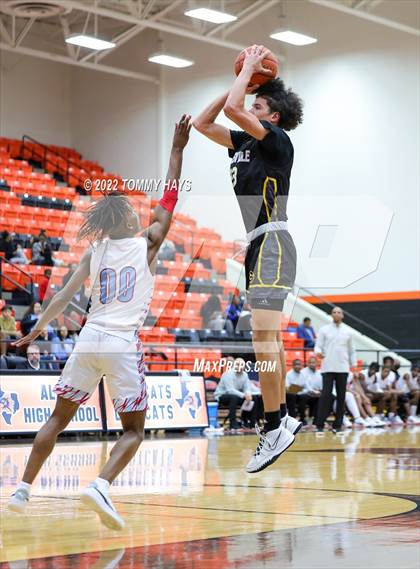 Thumbnail 1 in Hirschi vs. Gatesville (UIL Basketball 4A Bi-District Playoff) photogallery.
