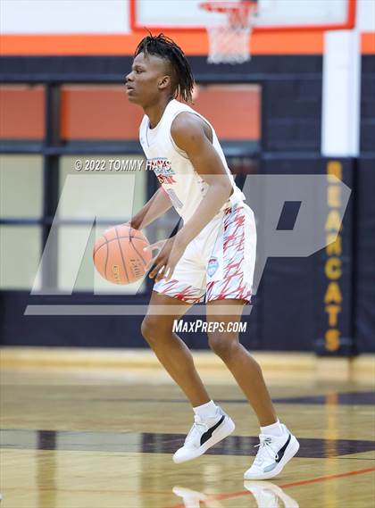 Thumbnail 3 in Hirschi vs. Gatesville (UIL Basketball 4A Bi-District Playoff) photogallery.