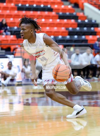 Thumbnail 1 in Hirschi vs. Gatesville (UIL Basketball 4A Bi-District Playoff) photogallery.