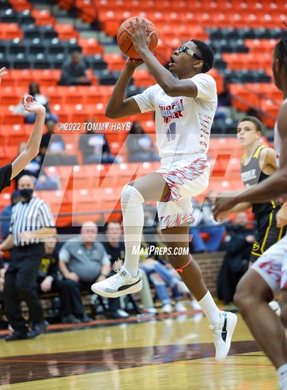 Thumbnail 2 in Hirschi vs. Gatesville (UIL Basketball 4A Bi-District Playoff) photogallery.