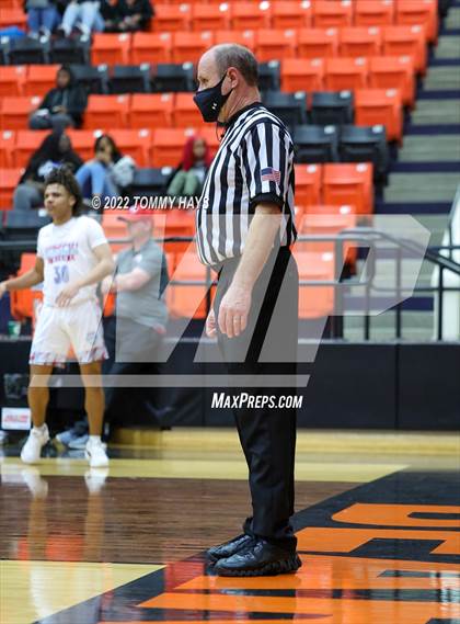 Thumbnail 1 in Hirschi vs. Gatesville (UIL Basketball 4A Bi-District Playoff) photogallery.