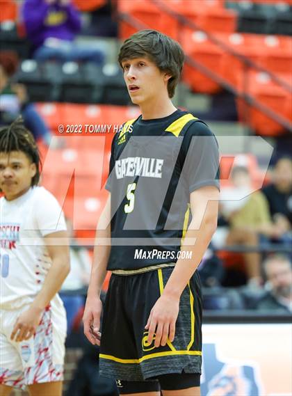 Thumbnail 3 in Hirschi vs. Gatesville (UIL Basketball 4A Bi-District Playoff) photogallery.