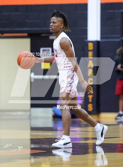 Thumbnail 1 in Hirschi vs. Gatesville (UIL Basketball 4A Bi-District Playoff) photogallery.