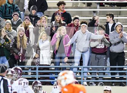 Thumbnail 2 in Troy vs. Teague (UIL 3A Bi-District Playoff) photogallery.