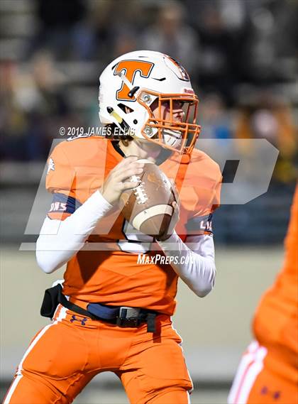Thumbnail 1 in Troy vs. Teague (UIL 3A Bi-District Playoff) photogallery.