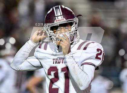 Thumbnail 2 in Troy vs. Teague (UIL 3A Bi-District Playoff) photogallery.