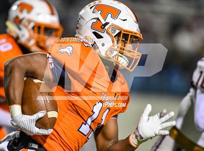 Thumbnail 2 in Troy vs. Teague (UIL 3A Bi-District Playoff) photogallery.