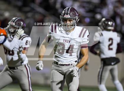 Thumbnail 3 in Troy vs. Teague (UIL 3A Bi-District Playoff) photogallery.
