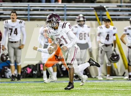 Thumbnail 2 in Troy vs. Teague (UIL 3A Bi-District Playoff) photogallery.