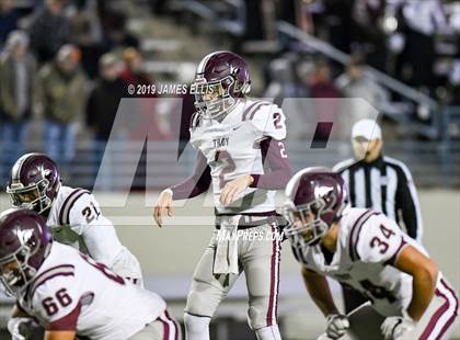 Thumbnail 1 in Troy vs. Teague (UIL 3A Bi-District Playoff) photogallery.