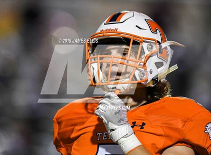 Thumbnail 1 in Troy vs. Teague (UIL 3A Bi-District Playoff) photogallery.