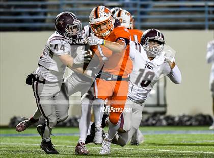 Thumbnail 3 in Troy vs. Teague (UIL 3A Bi-District Playoff) photogallery.