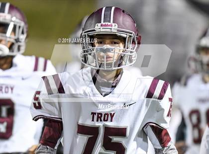 Thumbnail 2 in Troy vs. Teague (UIL 3A Bi-District Playoff) photogallery.