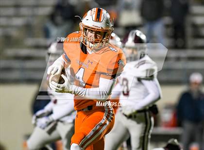 Thumbnail 2 in Troy vs. Teague (UIL 3A Bi-District Playoff) photogallery.