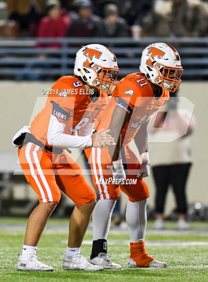 Thumbnail 2 in Troy vs. Teague (UIL 3A Bi-District Playoff) photogallery.
