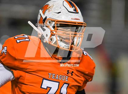 Thumbnail 1 in Troy vs. Teague (UIL 3A Bi-District Playoff) photogallery.