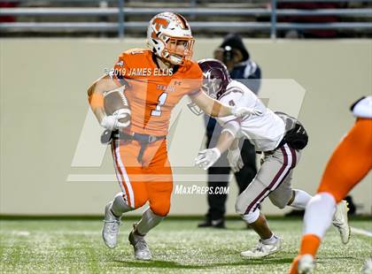 Thumbnail 2 in Troy vs. Teague (UIL 3A Bi-District Playoff) photogallery.