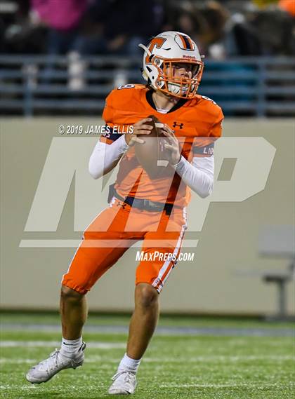 Thumbnail 1 in Troy vs. Teague (UIL 3A Bi-District Playoff) photogallery.