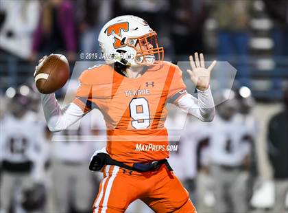 Thumbnail 1 in Troy vs. Teague (UIL 3A Bi-District Playoff) photogallery.