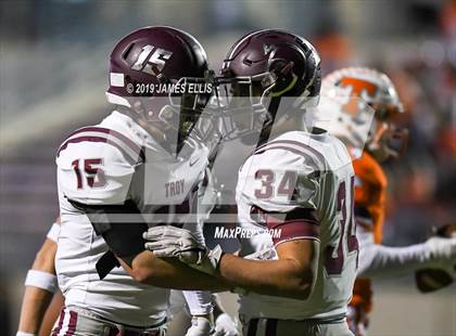 Thumbnail 1 in Troy vs. Teague (UIL 3A Bi-District Playoff) photogallery.