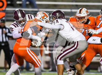 Thumbnail 2 in Troy vs. Teague (UIL 3A Bi-District Playoff) photogallery.