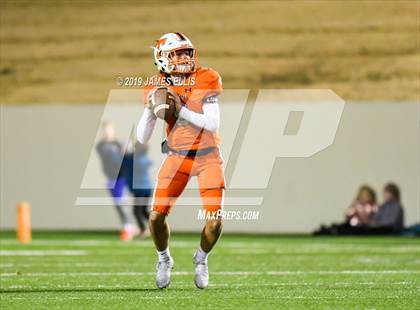 Thumbnail 3 in Troy vs. Teague (UIL 3A Bi-District Playoff) photogallery.