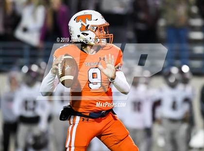 Thumbnail 3 in Troy vs. Teague (UIL 3A Bi-District Playoff) photogallery.