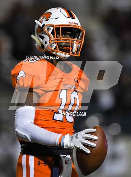 Thumbnail 2 in Troy vs. Teague (UIL 3A Bi-District Playoff) photogallery.