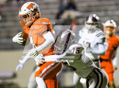 Thumbnail 2 in Troy vs. Teague (UIL 3A Bi-District Playoff) photogallery.