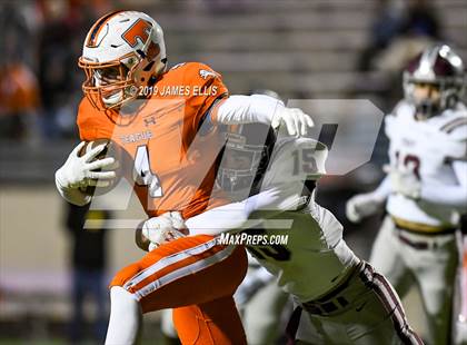 Thumbnail 3 in Troy vs. Teague (UIL 3A Bi-District Playoff) photogallery.