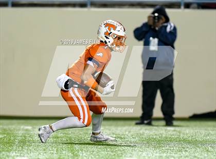 Thumbnail 3 in Troy vs. Teague (UIL 3A Bi-District Playoff) photogallery.