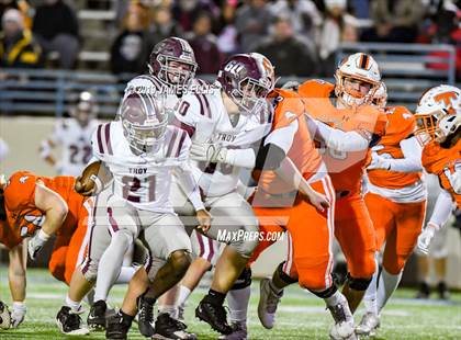 Thumbnail 1 in Troy vs. Teague (UIL 3A Bi-District Playoff) photogallery.