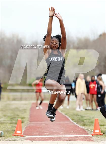 Thumbnail 3 in Beach District Meet #1 (Long Jump) photogallery.