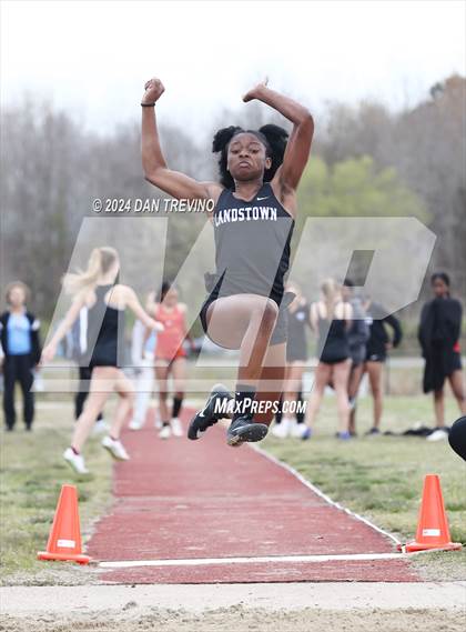 Thumbnail 3 in Beach District Meet #1 (Long Jump) photogallery.