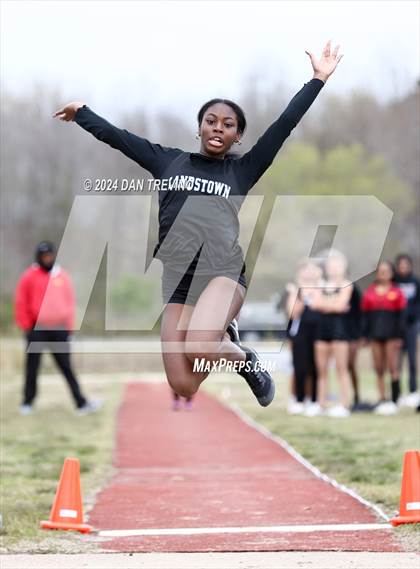 Thumbnail 2 in Beach District Meet #1 (Long Jump) photogallery.