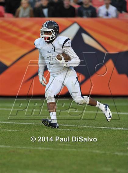 Thumbnail 1 in Cherry Creek vs. Valor Christian (CHSAA 5A Final) photogallery.