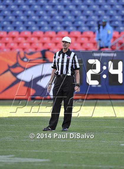 Thumbnail 2 in Cherry Creek vs. Valor Christian (CHSAA 5A Final) photogallery.