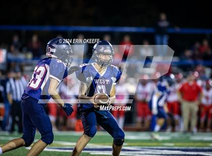 Thumbnail 3 in Smithtown East @ Smithtown West photogallery.
