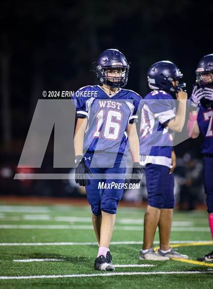Thumbnail 3 in Smithtown East @ Smithtown West photogallery.