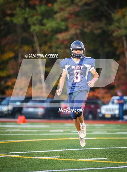 Thumbnail 2 in Smithtown East @ Smithtown West photogallery.