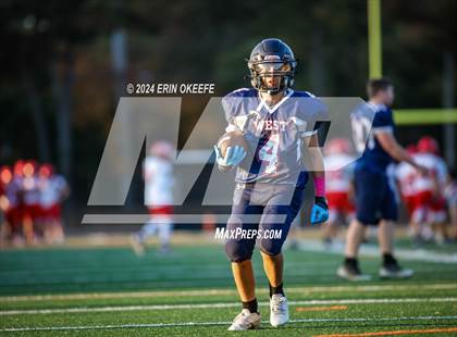 Thumbnail 3 in Smithtown East @ Smithtown West photogallery.