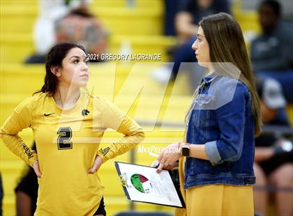 Thumbnail 2 in Keller Central vs Fossil Ridge photogallery.