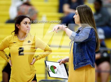 Thumbnail 3 in Keller Central vs Fossil Ridge photogallery.