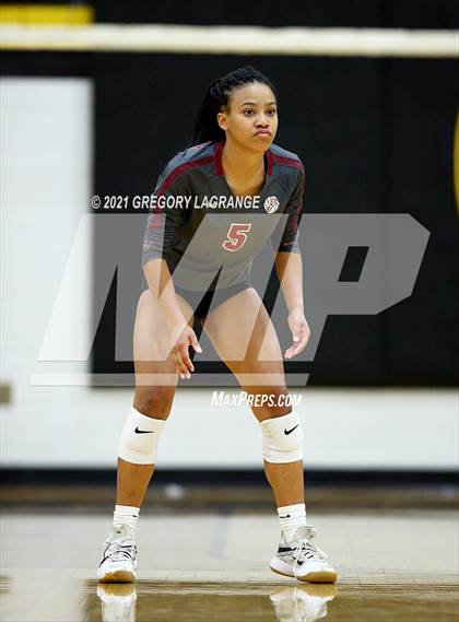 Thumbnail 3 in Keller Central vs Fossil Ridge photogallery.
